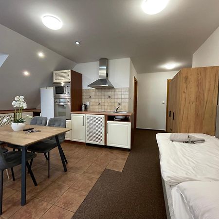 Hotel Aldo Uničov Buitenkant foto
