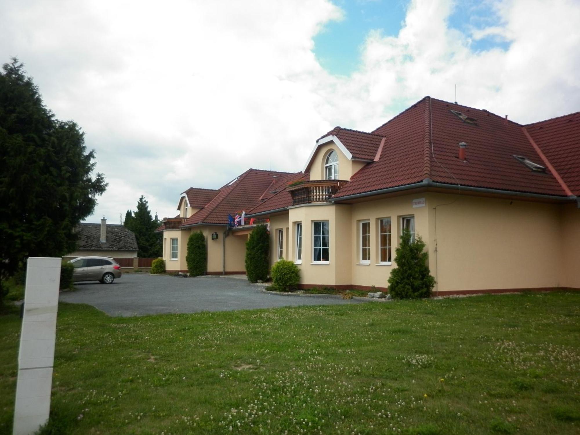 Hotel Aldo Uničov Buitenkant foto