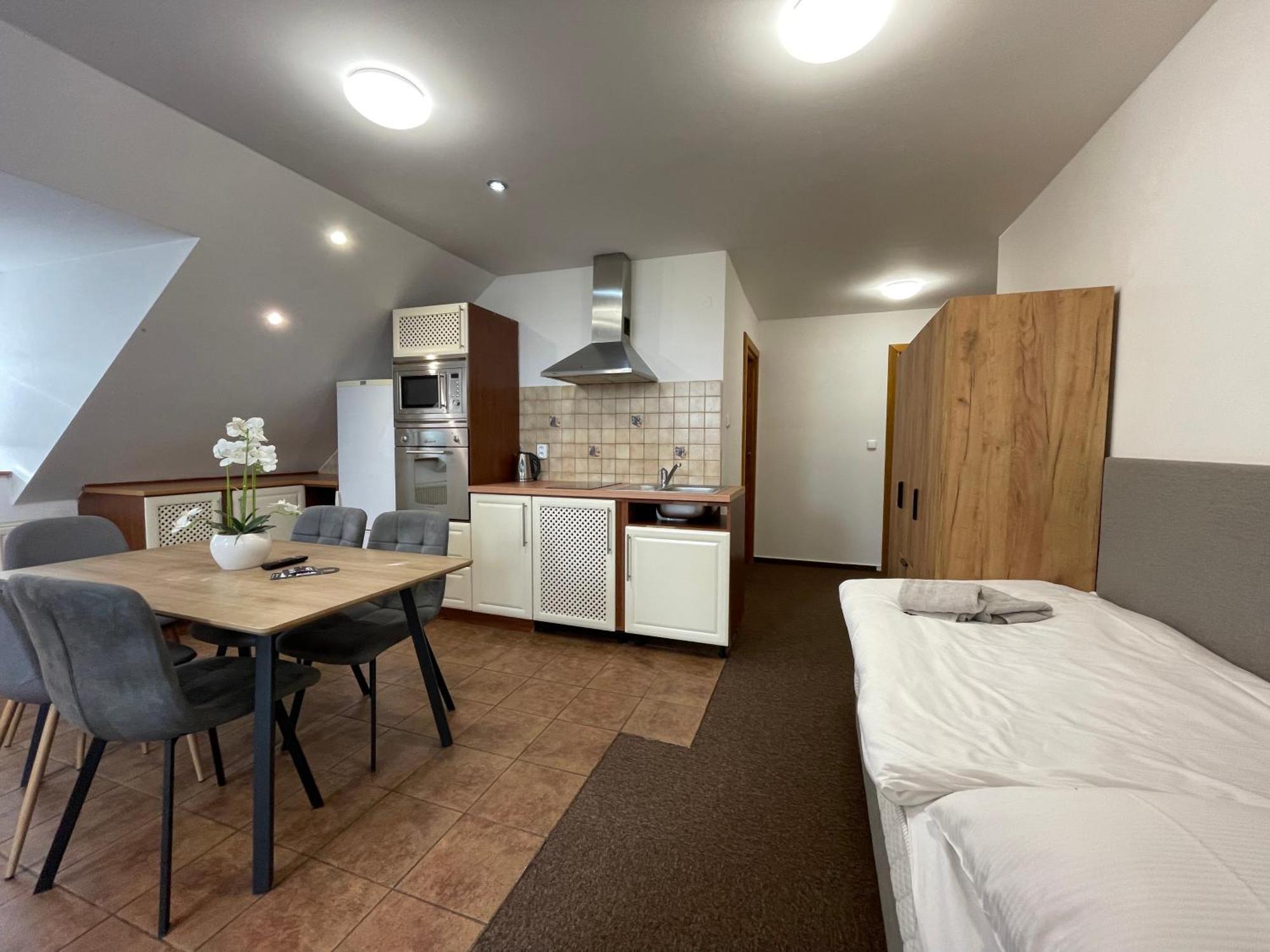 Hotel Aldo Uničov Buitenkant foto